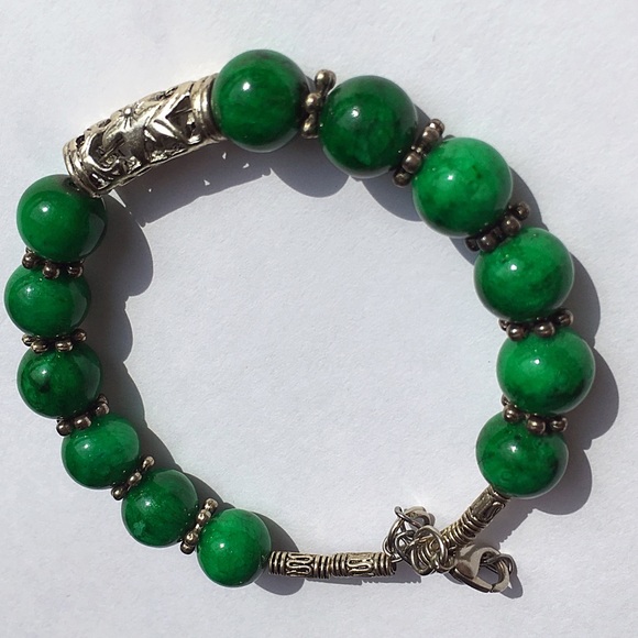 GREEN BALL BRACELET - Picture 1 of 8